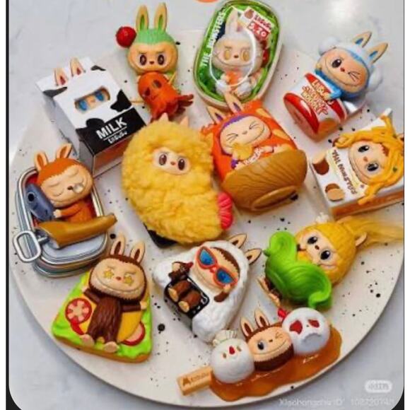 POP MART Labubu THE MONSTERS Wacky Mart Series CONFIRMED CORN - Picture 2 of 7